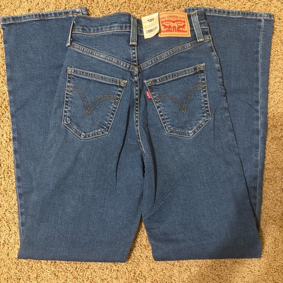 NWT Levi’s rib cage straight jeans 26x32 - Picture 3 of 4